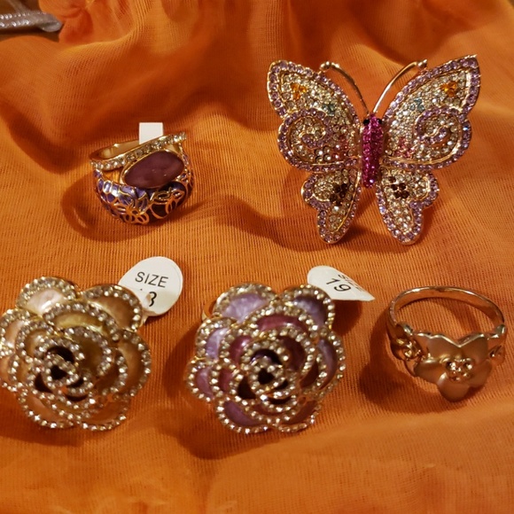 Rings - Picture 1 of 1